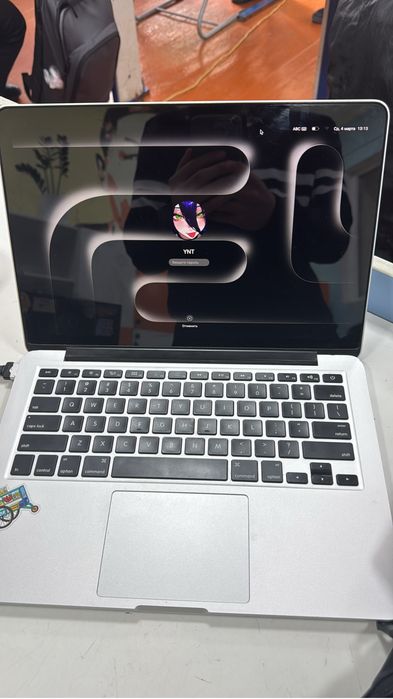 macbook pro 256