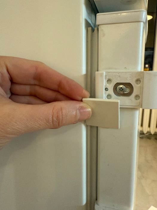 Хладилник Electrolux с горна камера