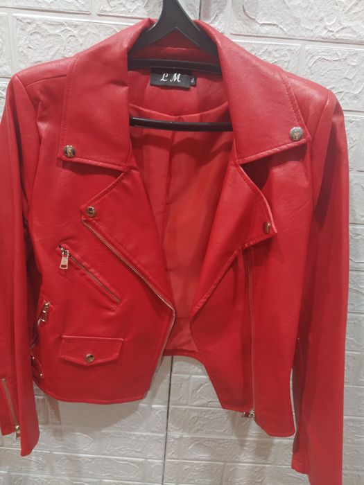 Куртка женская 44р