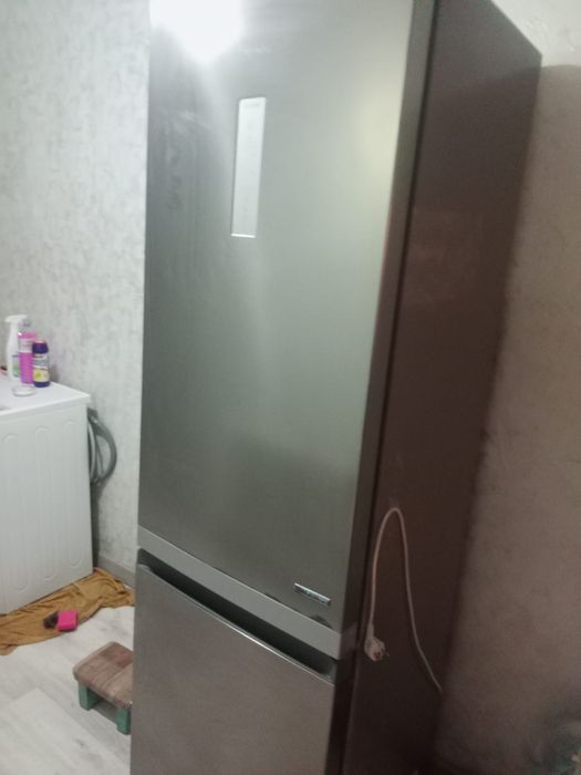 Холодильник почти новый