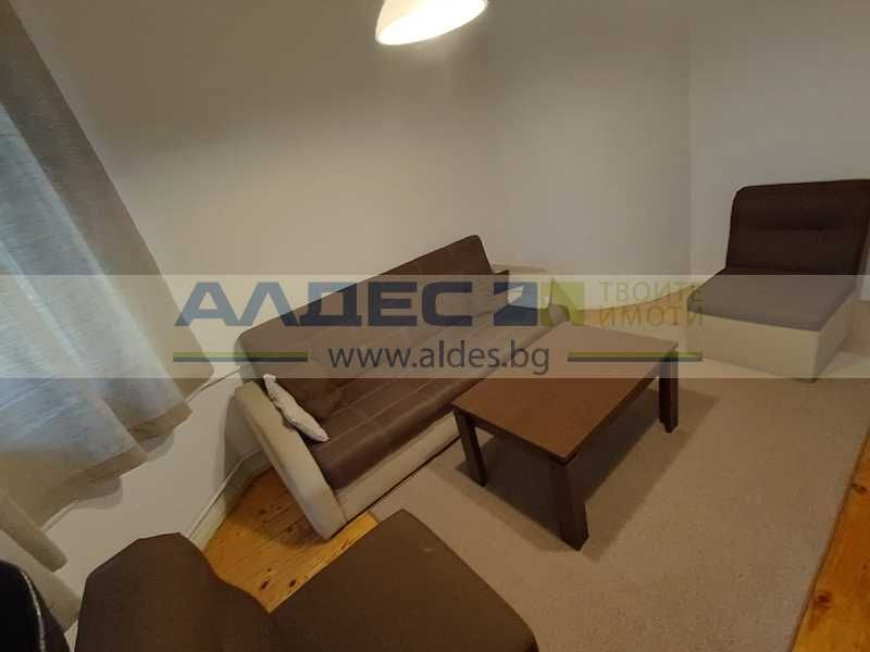 Дава се под наем Двустаен апартамент в София, Център - 70 кв.м за 637.5 € - Снимка #2