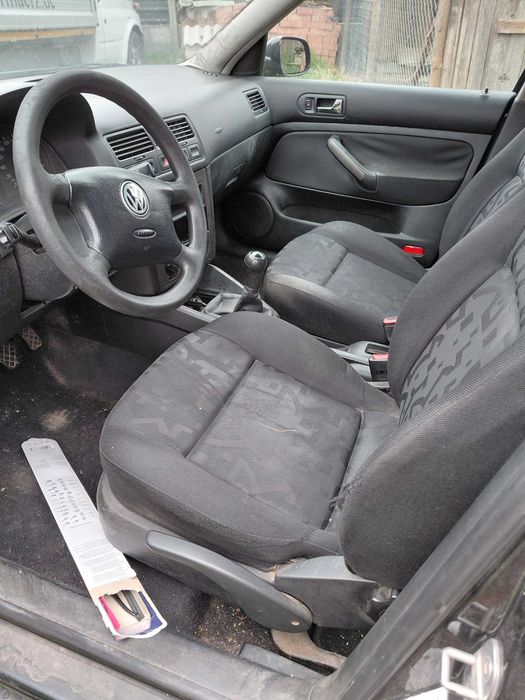 Vînd  vw Bora, 1,9 tdi, radiată,  sau piese