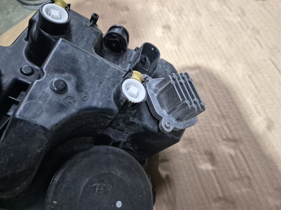 Десен фар за SKODA Karoq NU7 57B941010 Шкода Кароя