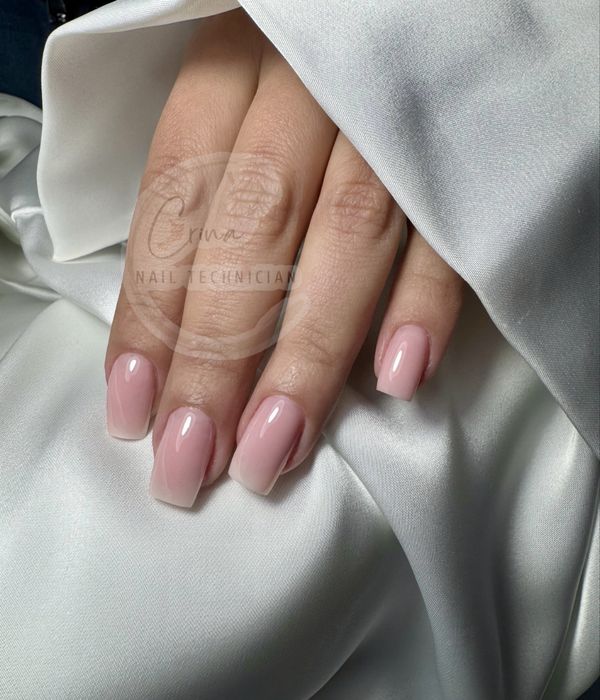 Unghii cu gel si oja semipermanenta/ pedichiura