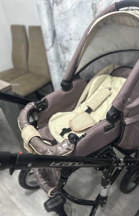 Продам детскую коляску прогулочную