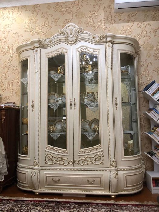 Kamot va stenka sotiladi