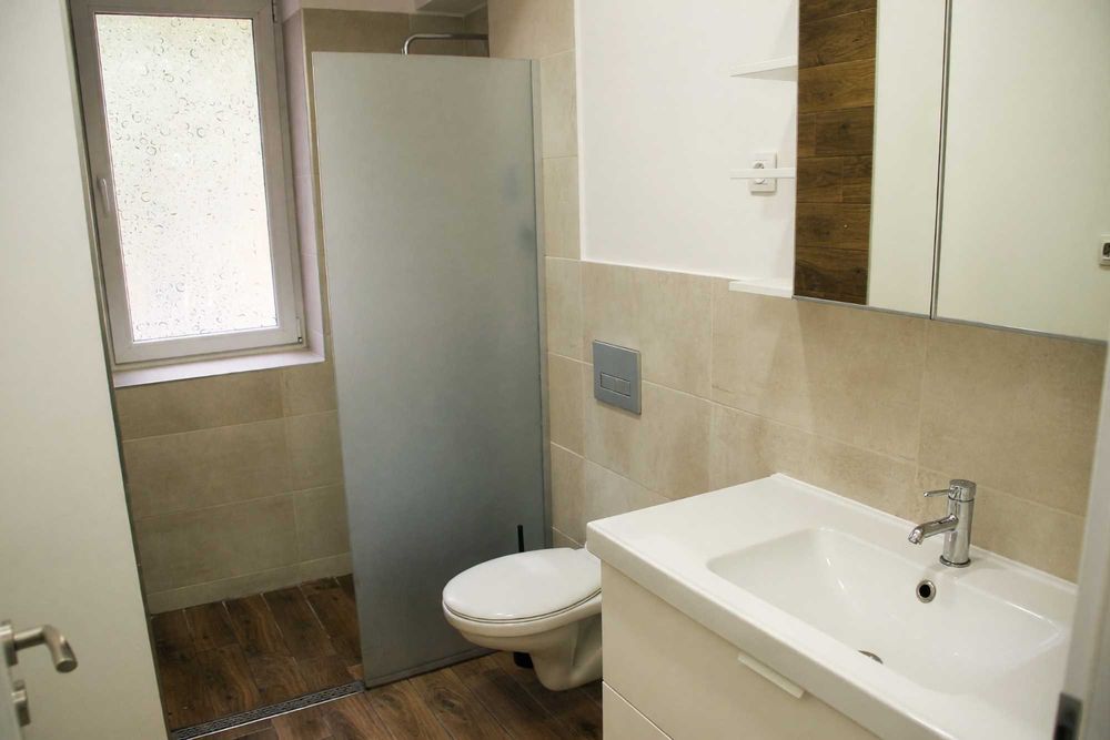 Дава се под наем Едностаен апартамент в Пловдив, Център - 40 кв.м за 250 € - Снимка #3