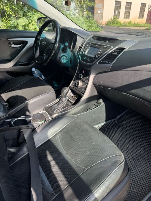 Hyundai Elantra 2014