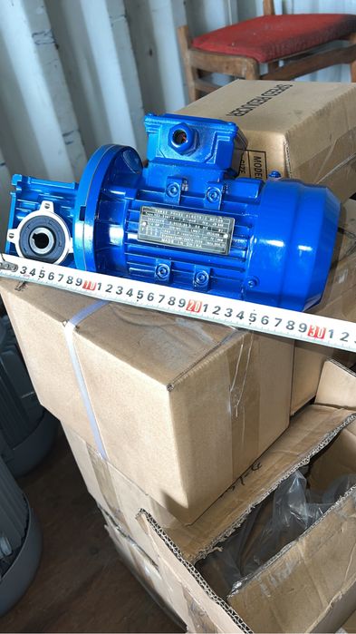 Мотор редуктор электродвигатель