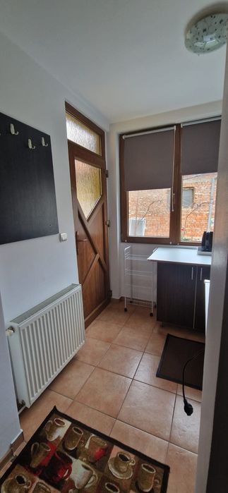 proprietar inchiriez 1 camera la  casa  cu curte