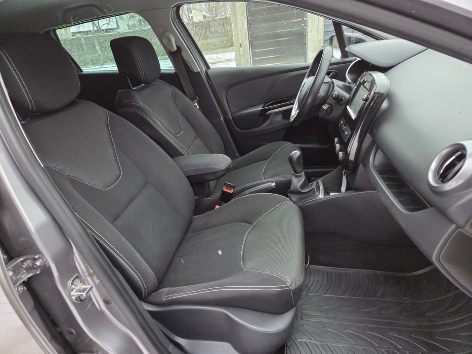 Renault Clio 4 / 1.5 Diesel  / Euro 5 / Navigatie