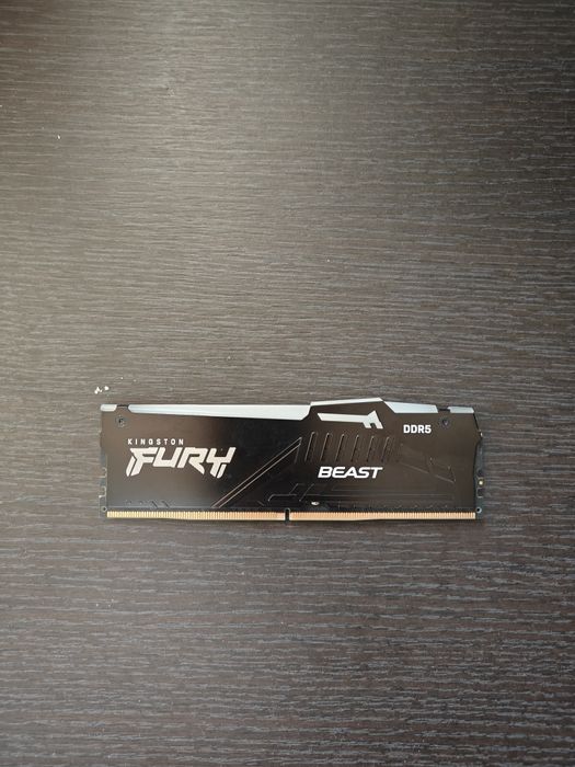 Vand memorie RAM Kingston Fury Beast 8gb