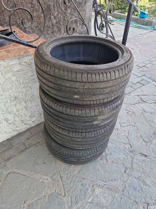 Резина Michelin 225/45/R17