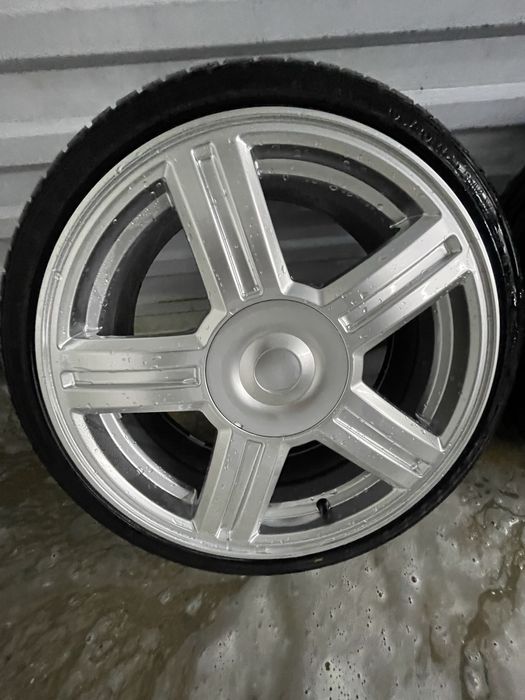 Торусы новый ,без царапины