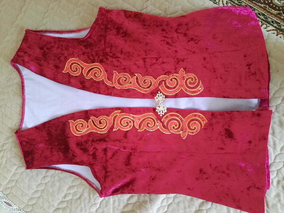 Продам желетку национал