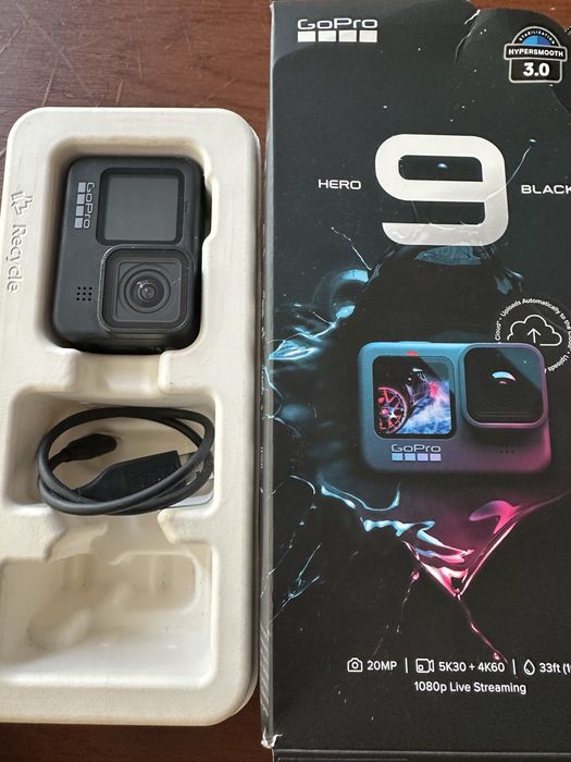 Екшън камера GoPro HERO9 + 63броя аксесоари и куфарче