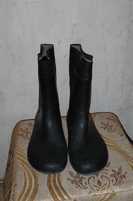Сапоги резиновые, 42 размер.