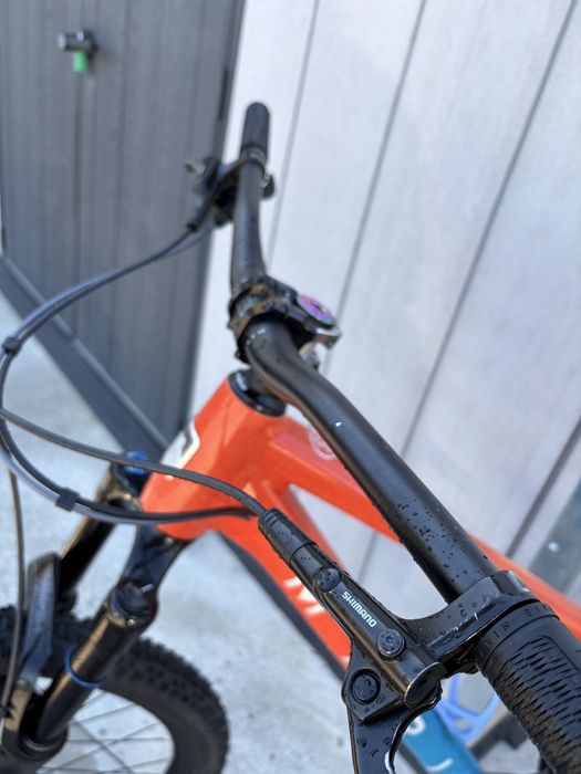 Bicicleta Marin Rift Zone1 27.5 (2023)