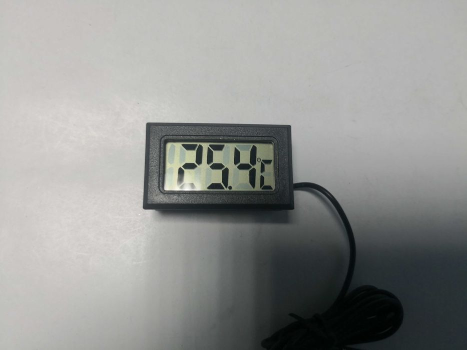Termometru de panou LCD cu higrometru