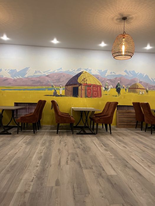 Художник. Роспись стен .