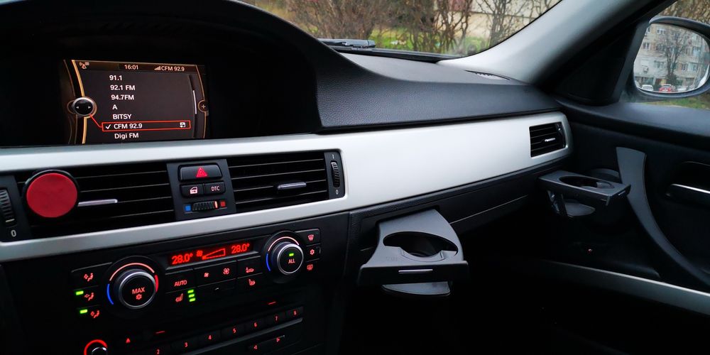 BMW 318i, E90, AT, 2010, motor defect