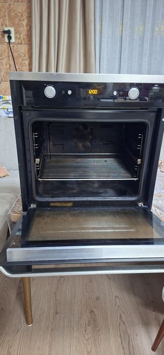 Cuptor electric Beko