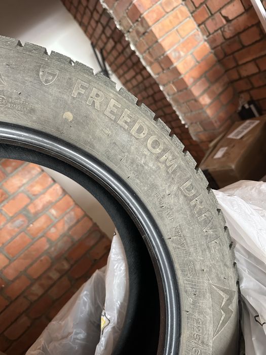 Продам шины зимние