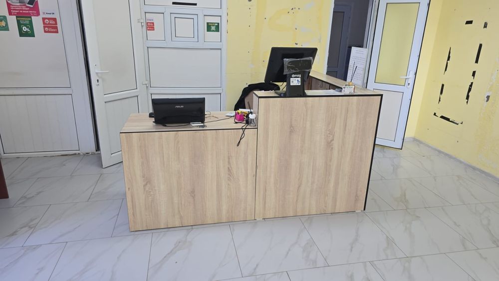 Продам ресепшен кассовую стойку