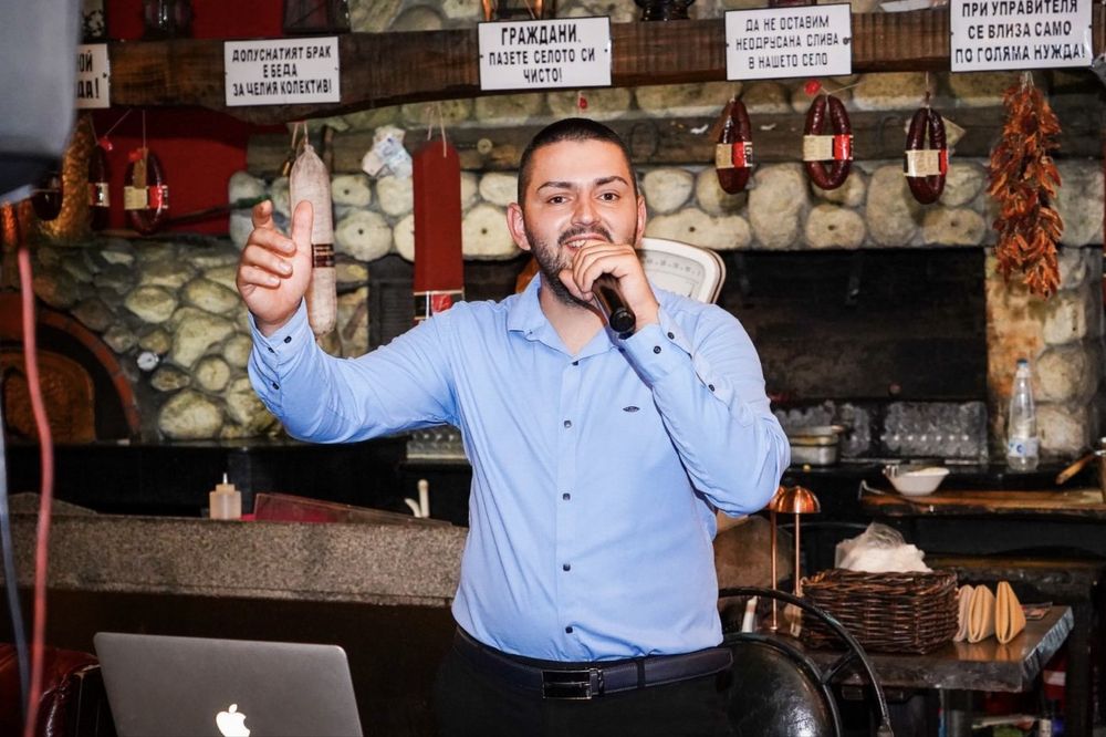 DJ ACHO MIX ( дисководещ) за вашия празник