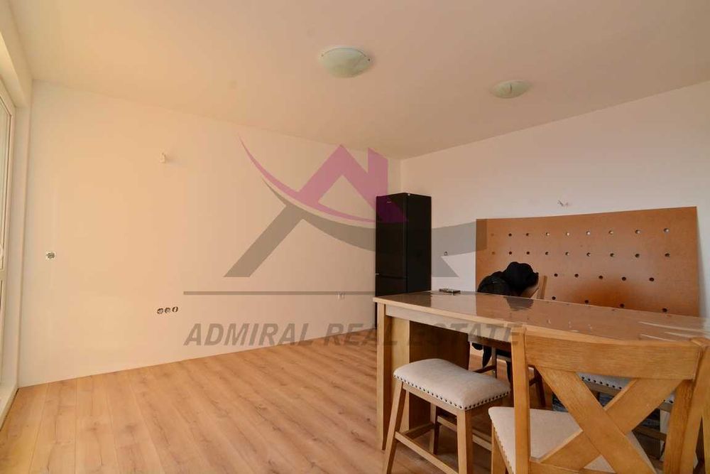 Продава се Двустаен апартамент в Варна, Възраждане 3 - 57 кв.м за 2106 €/кв.м - Снимка #2