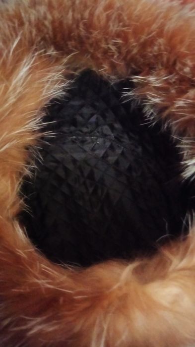 Шапка  женскаяиз чернобурки