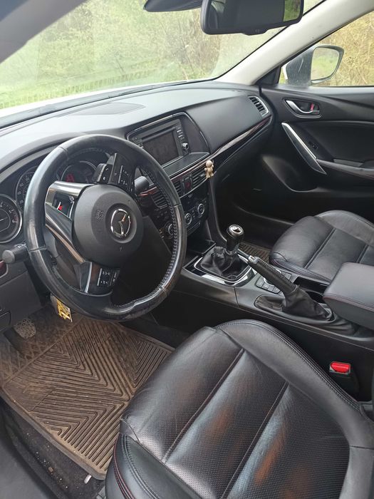 Мазда 6 ,2.2 скайактив