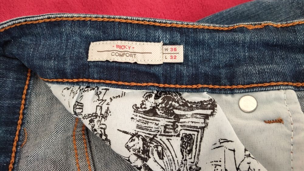 Vânzare Blugi Lee Cooper