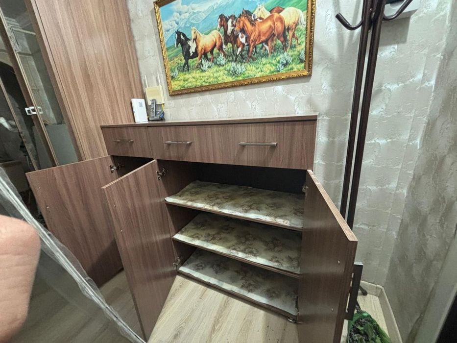 Продам камот обувница