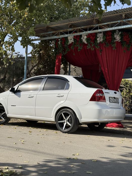 Nexia Ravon R3 сотилади