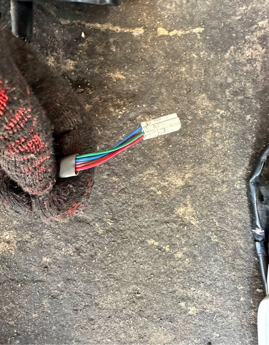 Боковые зеркало на Lexus RX330