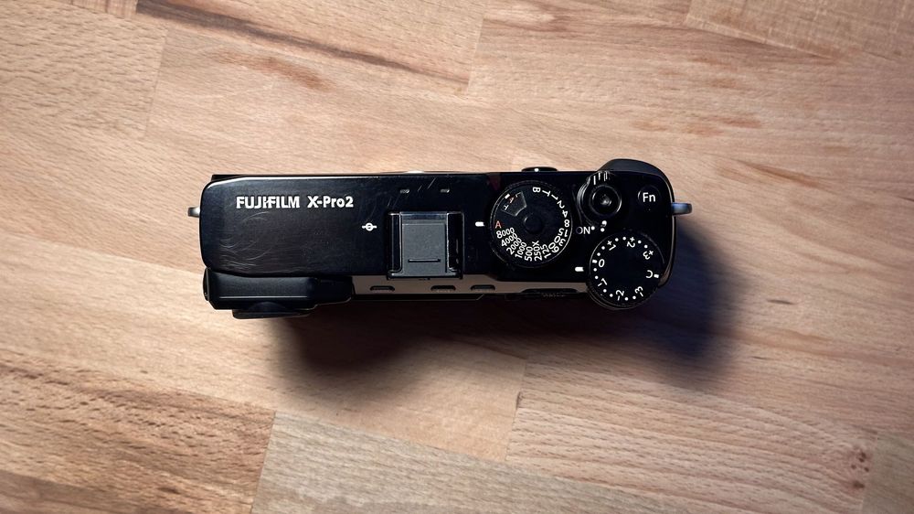 Vand aparat foto Fujifilm XPro 2 + grip + 3 baterii
