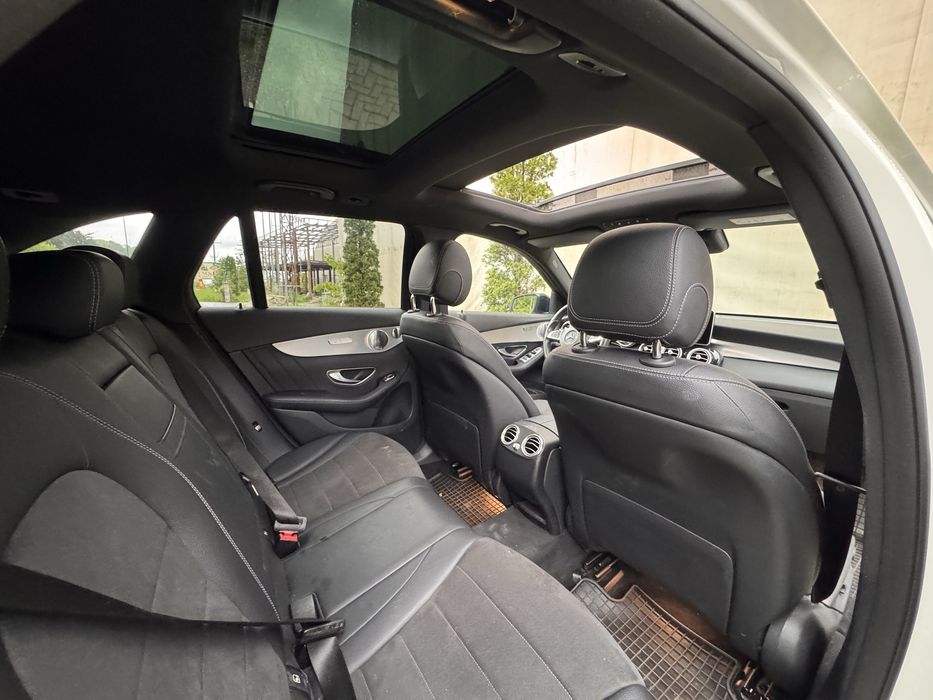 Mercedes GLC250 AMG 4Matic 2017 usor avariat