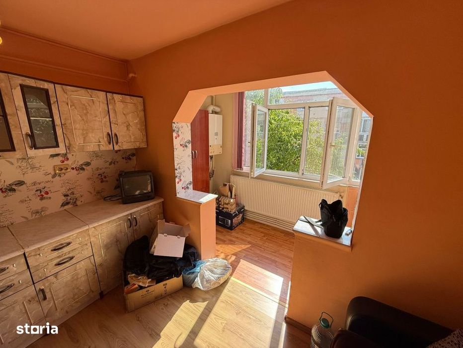 Apartament 3 camere, 66 mp utili, 2 bai, dressing  – bloc caramida