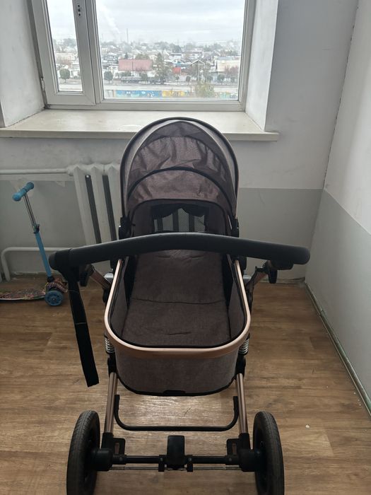 Продам детскую коляску