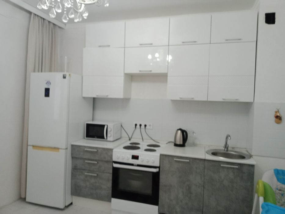 Сдам квартиру посуточно  Айтматова 53