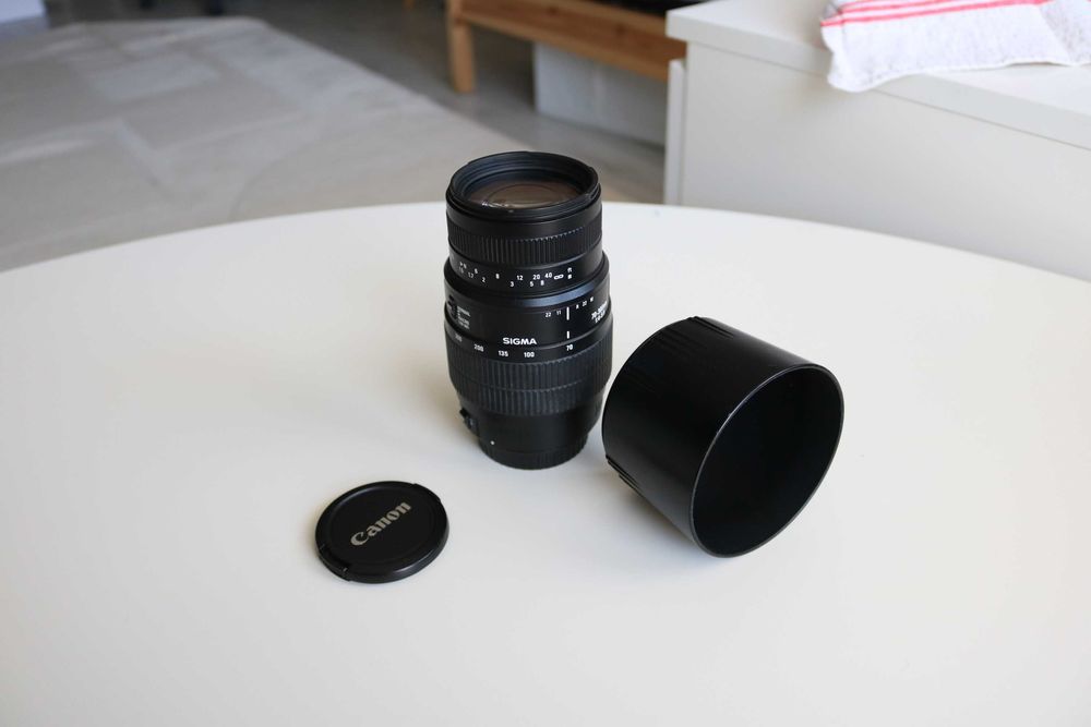 Sigma 70-300mm Obiectiv Foto DSLR F4-5.6 compatibil Canon EF