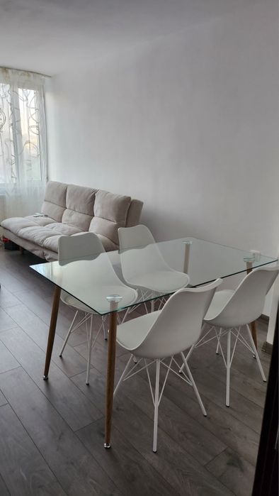 Трапезна маса с 4бр столове