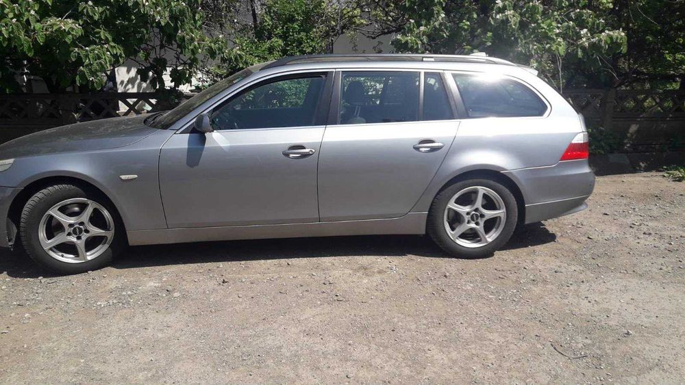 Vînd BMW seria 5 e61 disel automat 2007 2.5 285925km WhatsApp+37360096127