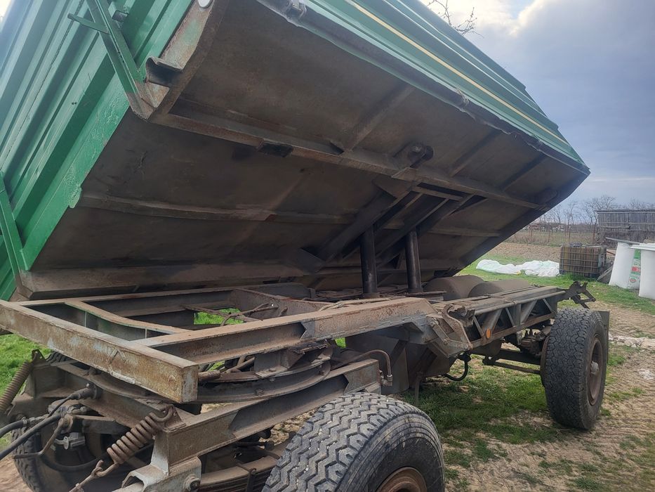 De vânzare remorcă agricolă 10 tone