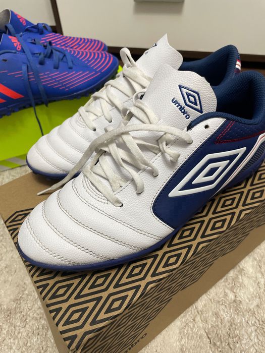 Маратонки за футбол