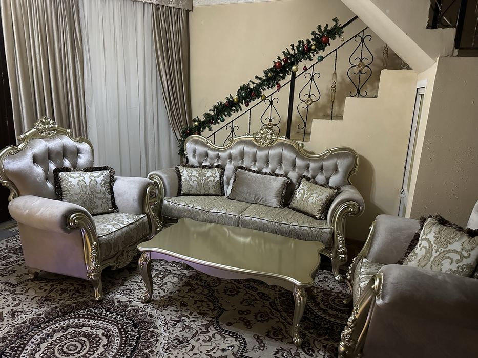 Мебель мягкая для гостинной