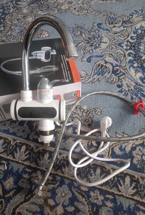 Воданагриватель Кран смеситель нагреватель