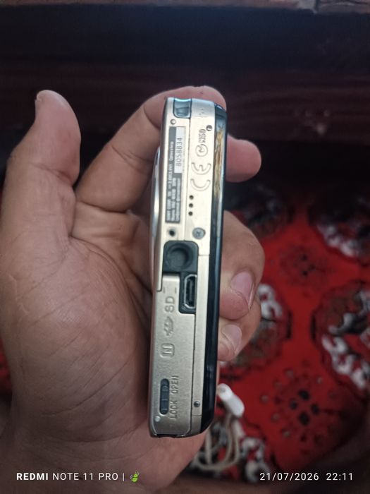 Sony Cyber-shot DSC-WX30 (16.2 MP) Vintage Kamera + SD Karta
