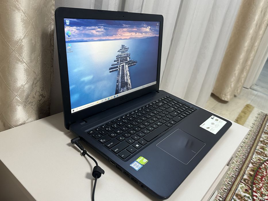 Продам ноутбук Asus Vivobook